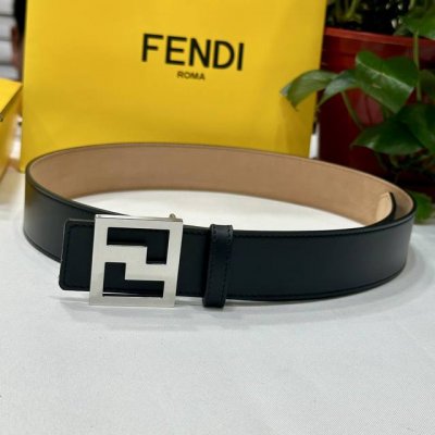 特 Fendl 芬迪 宽40Mm双面原版小牛皮 搭配单钌钯电镀扣 完美的手感.油边 出众的设计.风格 高贵奢华 时尚大方 高清实拍 货真价实 品质保证 双面用