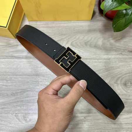 特 Fendl 芬迪 宽40Mm双面原版小牛皮 搭配单钌钯电镀扣 完美的手感.油边 出众的设计.风格 高贵奢华 时尚大方 高清实拍 货真价实 品质保证 双面用 - 点击图像关闭
