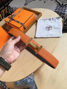 特P200 原**单品质 【【 配全套包装】】 爱码仕男士双面使用腰带 宽：3.8Cmh爱码仕 ..简洁大方.. 面原厂头层牛皮；头层小牛皮底，配精品钢扣，永恒