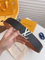 原单品质，实物拍摄 特 配全套礼盒 ：Lv.路易威登 高版本 全套包装 40Mm宽度 正品一体铸造五金珍珠钢扣，原厂皮料 双面原厂定制牛皮面料 Lv.路易威登