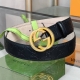 Gucci Signature皮革腰带 意大利原版皮 互扣式双G带扣腰带，采用热压印技术的Gucci Signature皮革精制而成，触感厚实，印花图案清晰分明
