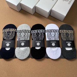 特 Versace 范思哲新品男款隐形船袜 一盒五双 纯棉材质织造，超柔软舒适，提花经典标志，Ins超火爆小单品，大牌出街，潮人必备超好搭