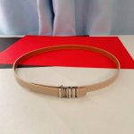 Loewe新款 小牛皮腰带，亮面Loewe五金扣。正面条形码设计，侧面立体字母Loeme ，宽1.5Cm。