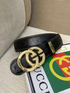 品名：古奇.Gu...Ci 原单 材质：原单牛皮腰带 百分百头层牛皮腰带保证真皮，24K纯钢扣，专柜原单品质、做工精细，时尚大牌，送人自用首选 包装： 请认准如