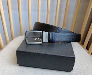 特 Prada普拉达双面头层牛皮 男士简约商务休闲针扣 宽3.5Cm 顶级做工 品质保证 手感极佳 原单品质