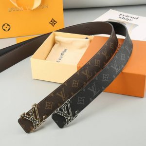 特P190 Lv 代工厂货品 4.0宽度 可验货，正品一体铸造五金，原厂皮料。