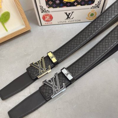 品名：Lv..路易..威登 材质：原单牛皮腰带 百分百头层牛皮腰带保证真皮，24K纯钢扣，专柜原单品质、做工精细，时尚大牌，送人自用首选 包装： 请认准如图专柜