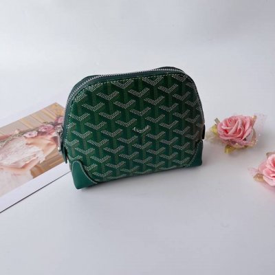 新品上市Vendome Pouch款迷你贝壳形状的化好包～整个包包都是软软的非常适合搭配购物袋使用～容积：日常生活化妆品及包包里面该有的小杂物款号:贝壳化妆包