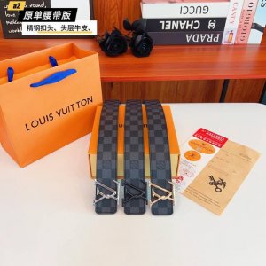 路易L驴家 寬度4.0Cm 面為原廠头层牛皮 風格效果 底為柔軟的黑色头层牛皮 經典字母精钢扣头效果 手感極佳 从买原版到开发历经数月打造而出 选料 做工细节
