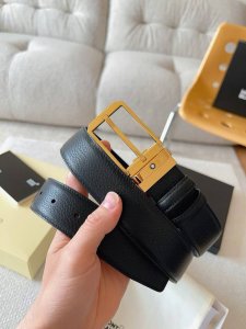 Montblanc万宝龙 宽3.5Cm 采用头层牛皮 精品针式扣头 自由裁剪商务休闲皮带
