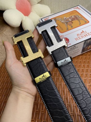 品名：爱马仕.Hermès 原单 材质：原单牛皮腰带 百分百头层牛皮腰带保证真皮，24K纯钢扣，专柜原单品质、做工精细，时尚大牌，送人自用首选 包装： 请认准如
