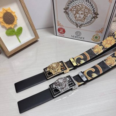 品名：Versace.范思哲 材质：原单牛皮腰带 百分百头层牛皮腰带保证真皮，24K纯钢扣，专柜原单品质、做工精细，时尚大牌，送人自用首选 包装