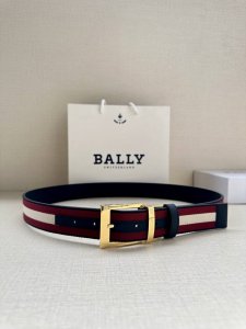 特 官网同步 专柜品质 皮带采用:标志性经典原版条纹布配双面原版牛皮 带宽3.4Cm 搭配进口原版gancio精品新款五金 低调奢华 独树一帜的休闲风格 商务休