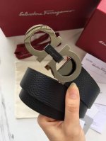 配专柜包装，菲拉格慕 35Mm！海外代工厂出货，采用双面自然甩头层牛皮，风格现代，为日常造型增姿添彩，达到修身效果，区别一般市场货。高端大气