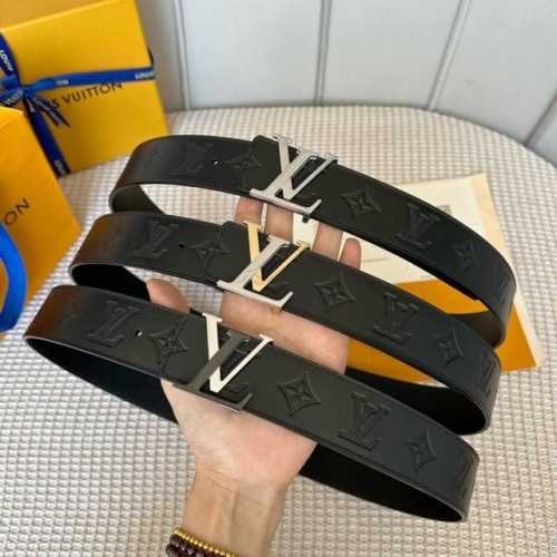 驢家新品 寬度40Mm 原單新品 驢家 海外原單代購級別 寬度4Cm 進口原廠Togo 小牛皮壓花面 小牛皮配色底 全新法郎扣飾有Logo字樣 雙面可用設計 百