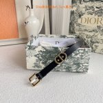 特P180 Dior 女款 新品腰带来袭采用光滑牛皮革精心制作，搭配精品针扣，“Cd”字样戒指，宽1.5Cm，时尚百搭，增添高雅气质。