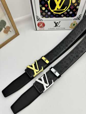 品名：Lv..路易..威登原单 材质：原单牛皮腰带 百分百头层牛皮腰带保证真皮，24K纯钢扣，专柜原单品质、做工精细，时尚大牌，送人自用首选 包装： 请认准如图 - 点击图像关闭