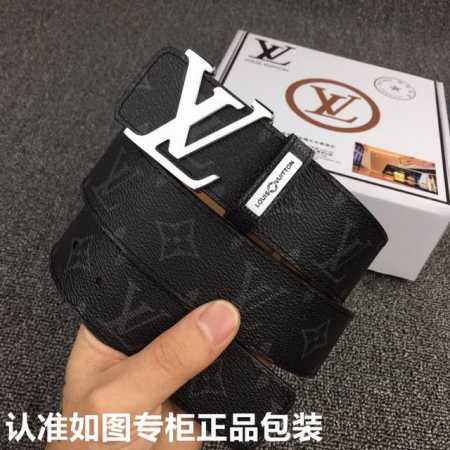 品牌：Lv.易路威登 型号：原单！认准如图专柜正品包装 等级：意大利进口百分百头层牛皮，Lv.易路威登，世界著名奢侈品品牌，经典之作，格仔系列，黑格，咖啡格，老 - 点击图像关闭