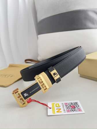品名：巴宝莉.Burberry 腰带自动带 皮带 型号：自动扣，纯钢材质自动扣，自动带身，双面头层牛皮 材料：百分百头层牛皮，保证真皮。24K纯钢扣专柜同等质量 - 点击图像关闭
