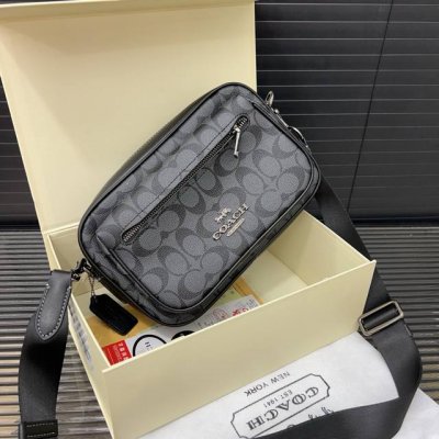 Coach 蔻驰 Graham Elise单肩包 男士斜挎包相机包 经典Logo搭配原厂工艺 休闲百搭斜挎包 实物拍摄 原厂原版面料 配送防尘袋 礼盒 16 X