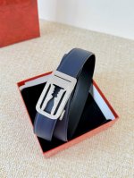 私人订制自动腰带。宽度35Mm 316精品钢扣 永不掉色 精工打造 手感柔软 可以裁剪