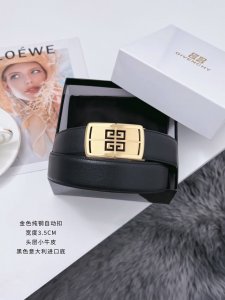 特 纪梵希 不锈钢自动扣腰带 宽度3.5Cm Kgb2I180 品质款式，高档 耐用。进口头层全粒面小牛皮，皮质柔软， 底皮：意大利进口牛皮，纯正进口保证耐用。