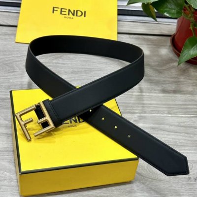 特 FENDl 芬迪 专柜同款 宽40MM双面原版小牛皮 搭配单钌钯电镀扣 完美的手感.油边 出众的设计.风格 高贵奢华 时尚大方 高清实拍 货真价实 品质保证
