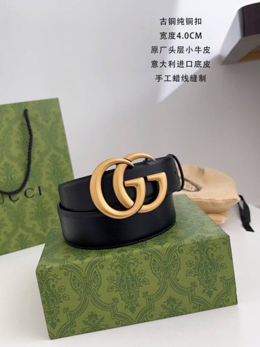 古～奇 顶级货品，原厂亮面头层小牛皮，意大利进口小牛皮 皮质总体手感柔软适中。顶级