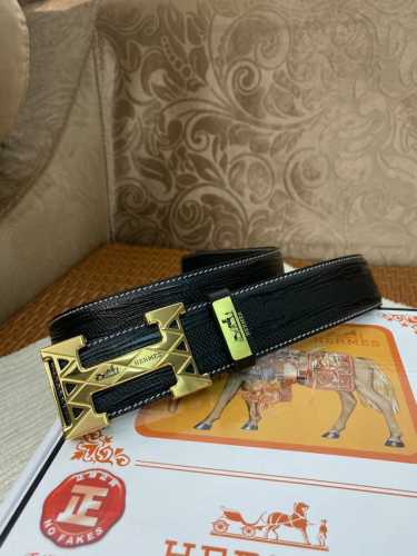 品名：爱马仕.Hermès C原单 材质：原单牛皮腰带 百分百头层牛皮腰带保证真皮，24K纯钢扣，专柜原单品质、做工精细，时尚大牌，送人自用首选 包装： 请认准