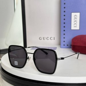 Gucc* Model:Gg1850O Size:51口19-145