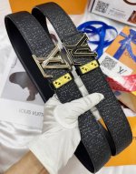 皮带：Lv..路易..威登顶级复刻. 腰带：原单品质百分百头层牛皮，保证真皮。双层间色工艺.真空电镀.永不掉色.24K纯钢扣头层特种海豹皮双面可用专柜同等质量，