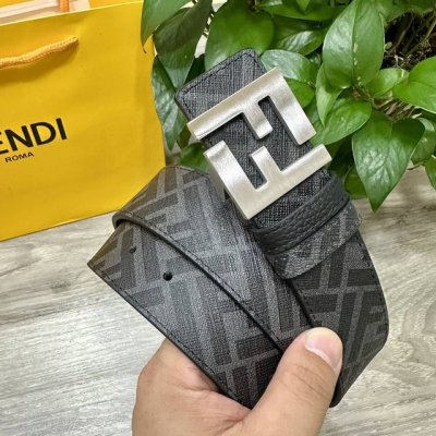 图片包装＋10 Fendi 芬迪 专柜同款 宽4.0Cm 双环正反用腰带 Ff按钉搭扣 黑色Cuoio Romano皮革材质 反面面料带有烟草灰和黑色Ff图案