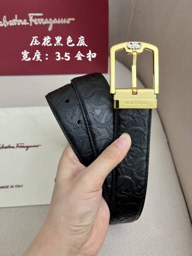 特 Ferragamo菲拉格慕男士专柜对版金属扣，头层牛皮双面外用腰带，商务通勤休闲场合均适合佩戴。3.5Cm