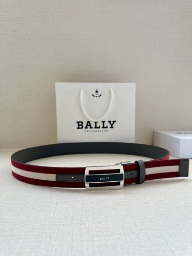特 Bally巴利 专柜同款 男士双面用腰带 宽3.4Cm 这款选用反面进口牛皮精制而成 正面金属搭扣，简约百搭 可调式长度可轻松匹配完美尺寸