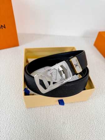 品名：Lv..路易..威登 腰带原单自动带 皮带 型号：自动扣，纯钢材质自动扣，头层牛皮自动带身，实物拍摄材料：百分百头层牛皮，保证真皮。24K纯钢扣，永不掉色 - 点击图像关闭