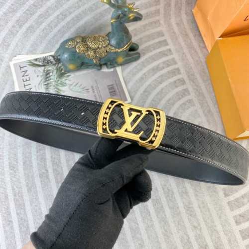 Lv 特种皮腰带系列 ，原厂五金精品不锈钢扣，手感柔软舒适 宽3.8Cm。