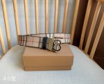 p230 Burberry 巴宝莉 原单面料，宽4.0Cm 内衬头层小牛皮底.搭配原单旋转扣头，原单皮料定制，高端奢华，时尚百搭