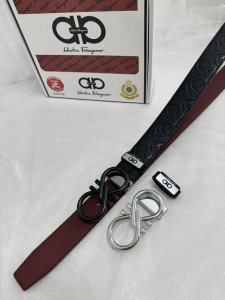 品名：菲拉格幕 原单 材质：原单牛皮腰带 百分百头层牛皮腰带保证真皮，24K纯钢扣，专柜原单品质、做工精细，时尚大牌，送人自用首选 包装： 请认准如图专柜包装赠