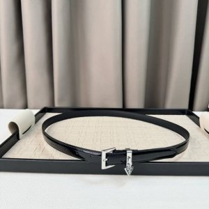 Rada 头层小牛皮打造 经典针扣金色金属. 2.0Mm精品