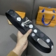 圖片包裝10 寬：40Mm 驢家Ss新品 Nxykivinitiales 來自路易威登X草間彌生合作系 列，展現手繪效果波點印花的藝術精髓。Monogram E