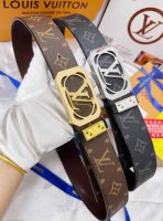 皮带：Lv..路易..威登顶级复刻. 腰带：原单品质百分百头层牛皮，保证真皮。雕花镂空工艺.真空电镀.永不掉色.24K纯钢扣头层老花，黑格，棕格，黑花，格仔系列