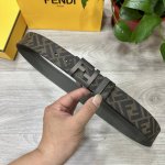 Fendi芬迪专柜同款 宽4.0Cm 双环正反用腰带 Ff按钉搭扣 灰色Cuoio Romano皮革材质 反面面料带有烟草黄和黑色Ff图案 四方金属饰面 时尚经