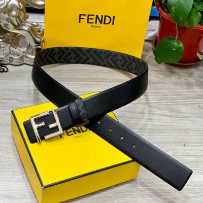 特P170 Fendi（芬迪）专柜同款 宽4.0Cm 双环正反用腰带 Ff按钉搭扣 双色Cuoio Romano皮革材质 反面面料带有烟草黄和黑色Ff图案 黑色