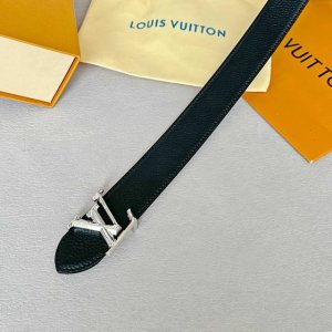 Lv.路易威登 全套包装 宽度 35Mm宽度 正品一体铸造五金钢扣 原厂皮料 双面原厂定制进口面料 可送礼自用不错选择