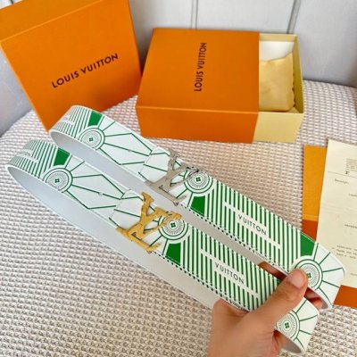 寬度：40Mm Lv Pyrmide Truck L Oeii雙面腰帶 驢家 海外原單代特供 面為進口小牛皮壓飾有最新品牌圖案logo效果工藝 原廠配色柔軟小牛