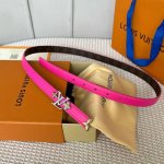 Lv S-Lock系列 寬度20Mm 驢家法國女士腰帶 全新風格定制帆布面料襯托細膩的進口小牛皮 皮帶末端有金色金屬花卉點綴 花卉側面視有logo鋼印標識 搭配