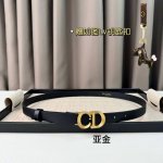 Dior 24早春新款 C D搭扣黄铜腰带扣，女士小牛皮腰带 经典永存 2Cm