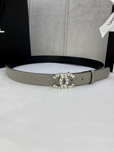 宽度3.0Cm Chanel 香奈儿 进口柔软小牛皮金 银色花纹金属精品钢扣。