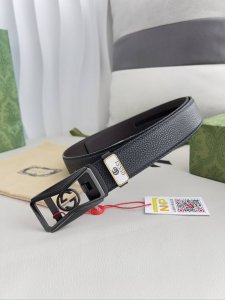 品名：古奇.Gu...Cci 腰带自动带 皮带 型号：自动扣，纯钢材质自动扣，自动带身，尾部外穿款 材料：百分百头层牛皮，保证真皮。24K纯钢扣专柜同等质量，
