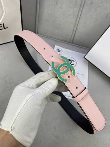 宽度3.0Cm Chanel 香奈儿 进口柔软小牛皮搭配 金 银色金属磨胶钢扣。